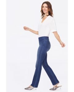 Marilyn Straight Pull-On Jeans